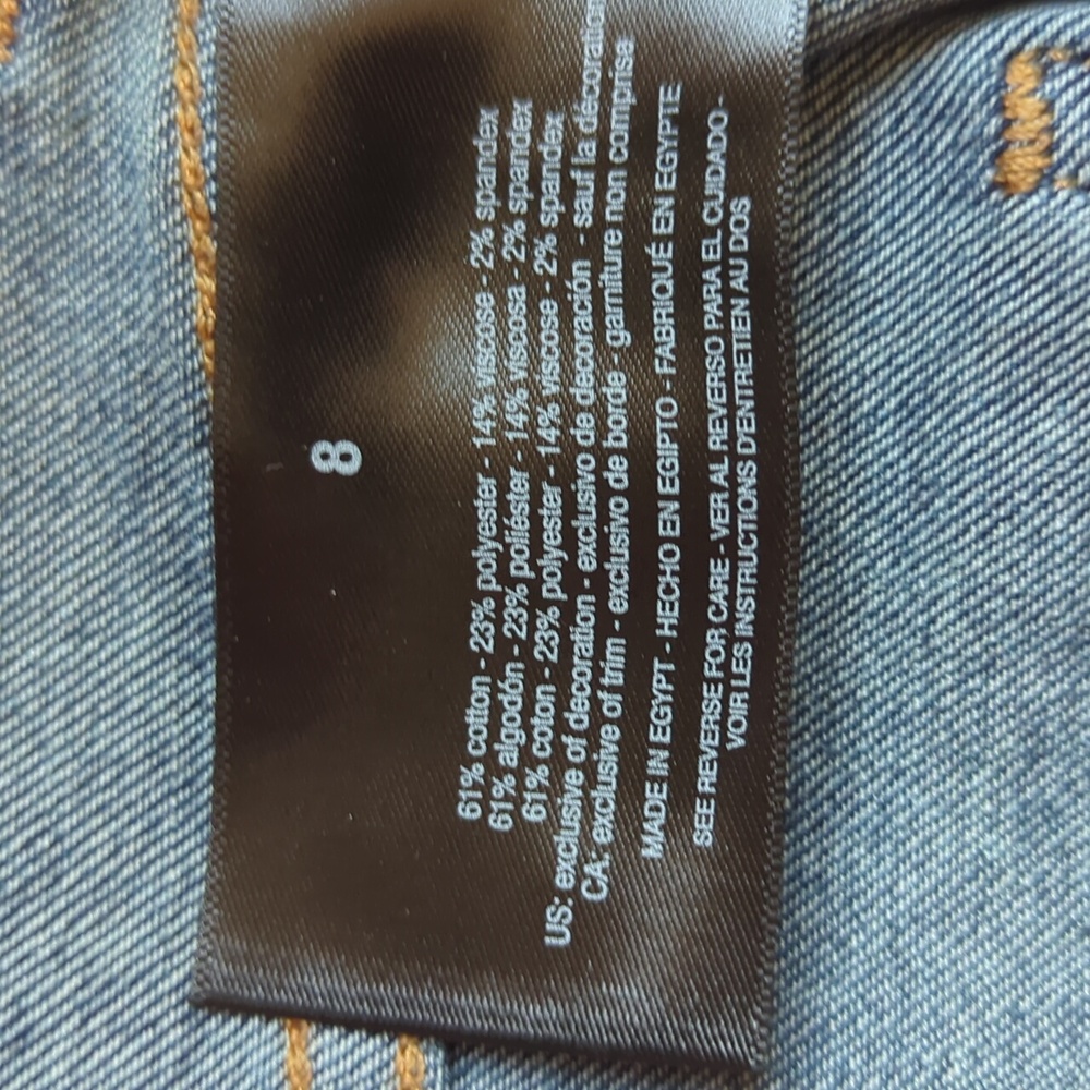 NWT Gloria Vanderbilt Amanda Slimming Effect Capri Denim Jeans 8 Blue Pockets - Picture 9 of 16